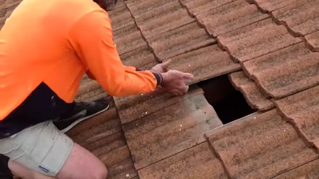 roof tile replacement